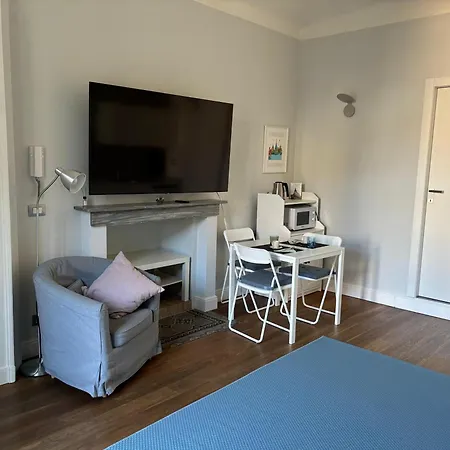Lägenhet A Casa Di Flo - Piazza Vittorio